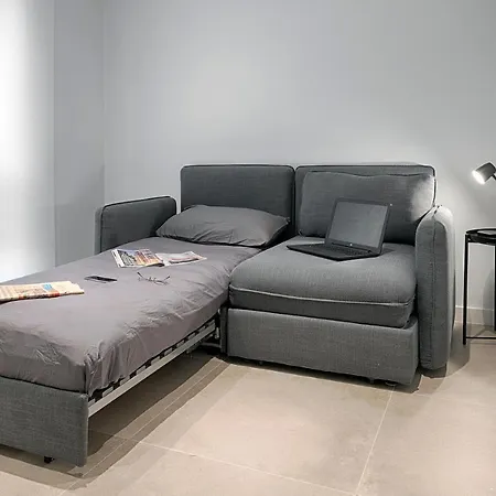 Apartment Office Reina 7