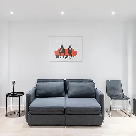 Apartment Office Reina 7