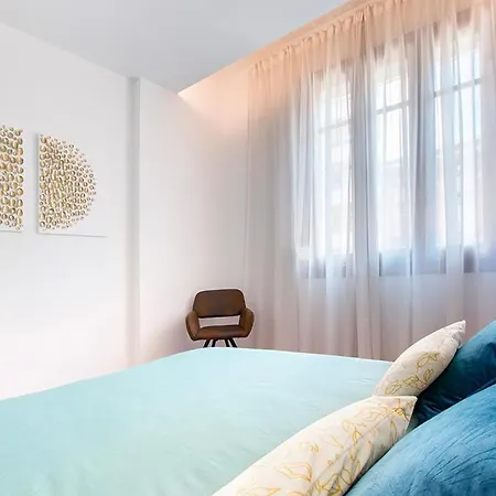 Apartment Office Reina 7 *